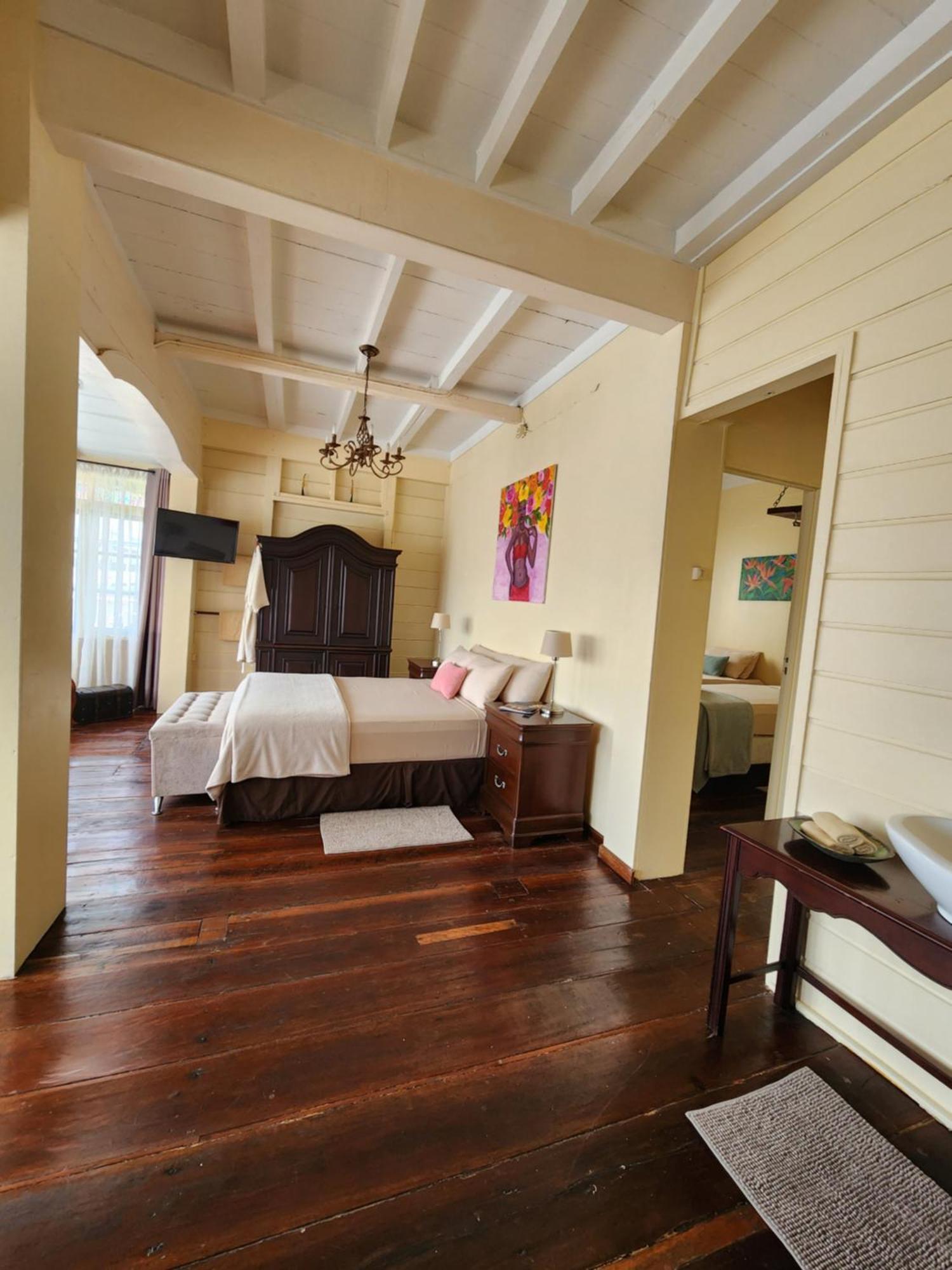 Prins Hendrik Suites Paramaribo Exterior photo